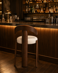 Le Tabouret de Bar "Stèle" en Noyer Impérial
